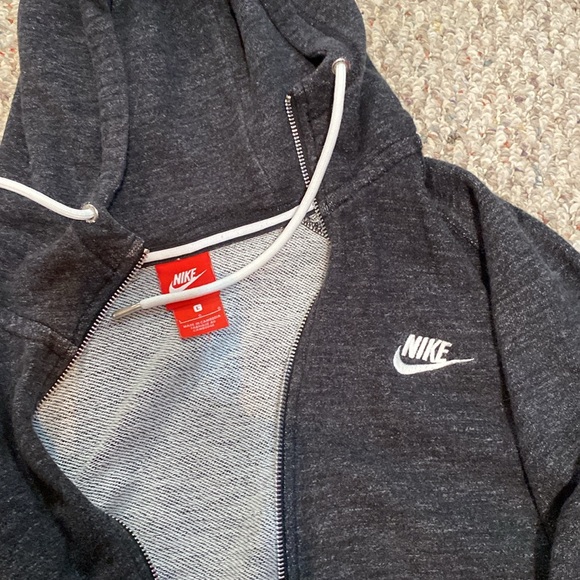 Nike Zip Up - Picture 2 of 3